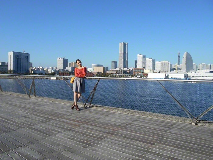 26 mm* at wide-angle *35mm format equivalent.